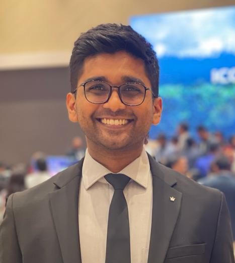 Dr. Arvind Nagaraj, Periodontist and Dental Implantologist at Floss-it Dental Clinic